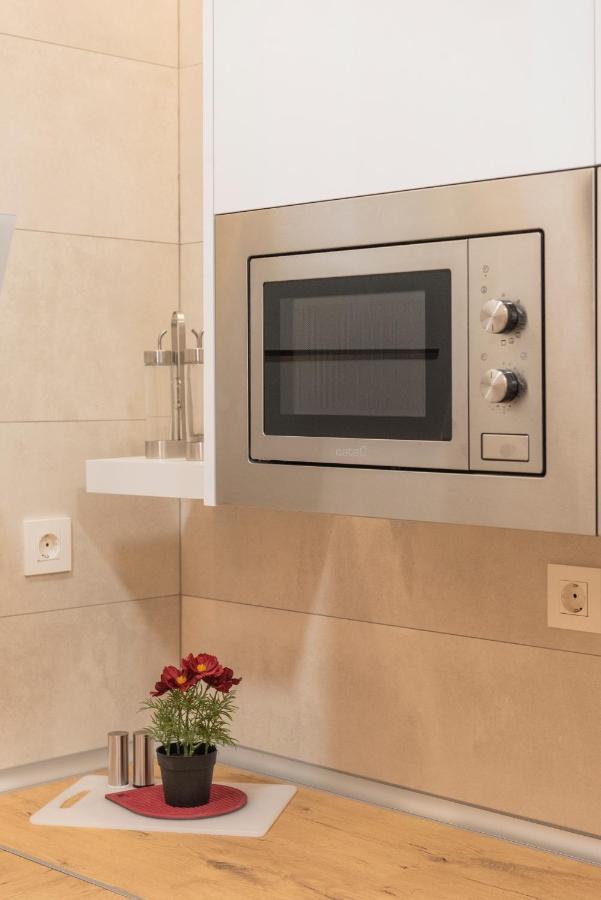 Bilbao Rooms & Kitchen Zorroza Exterior photo